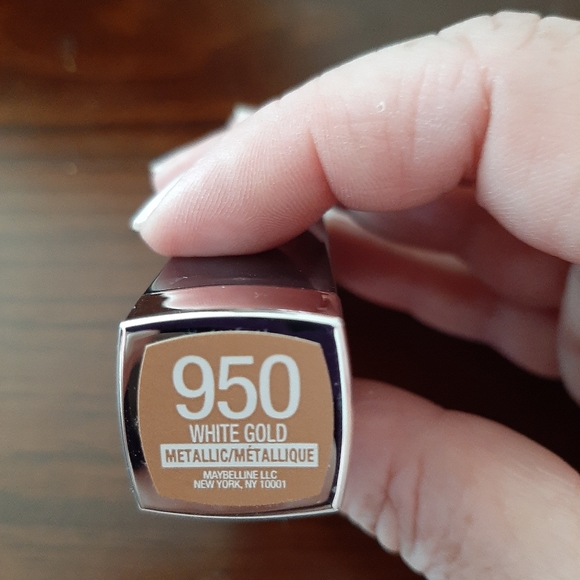 Lipstick by Maybelline - Picture 2 of 3